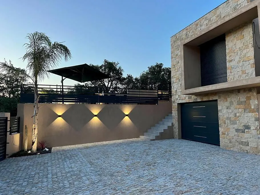 Magnifique Villa Contemporaine Fréjus